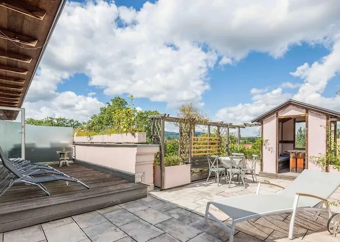 Apartment Whirlpool , Dachterrasse , Wienblick , Zwei Etagen *